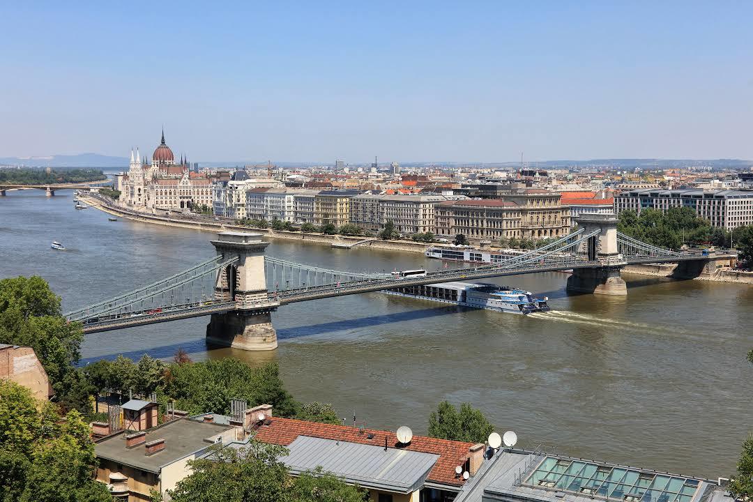 Szechenyi Chain Bridge